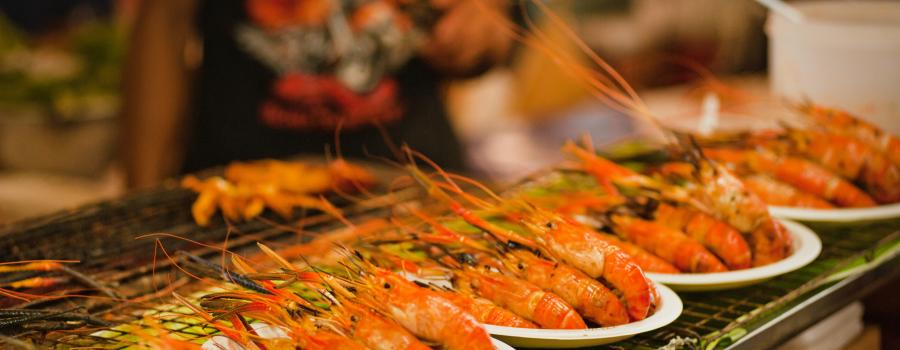 Grilled shrimp on plates